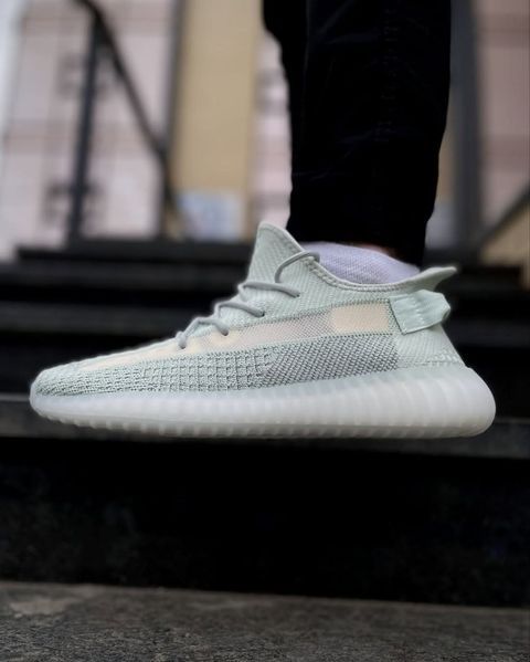 Кросівки чоловічі Yeezy Boost 350 izi-013 фото