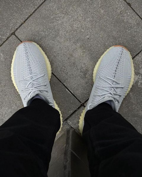 Кросівки чоловічі Yeezy Boost 350 izi-03 фото