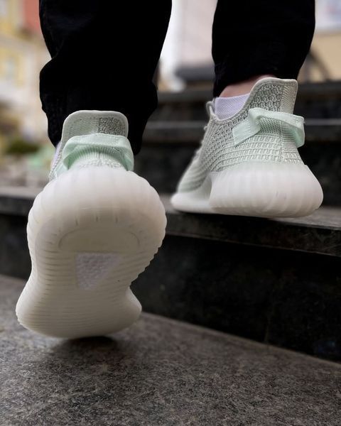 Кросівки чоловічі Yeezy Boost 350 izi-013 фото