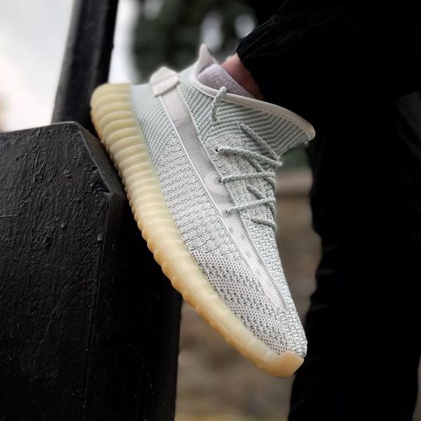 Кросівки чоловічі Yeezy Boost 350 izi-08 фото