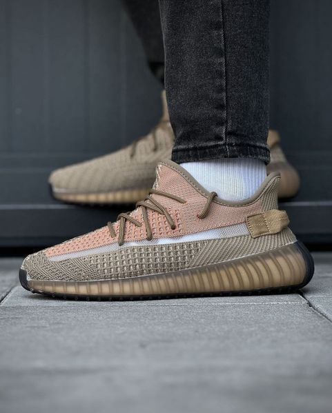 Кросівки чоловічі Yeezy Boost 350 izi-04 фото