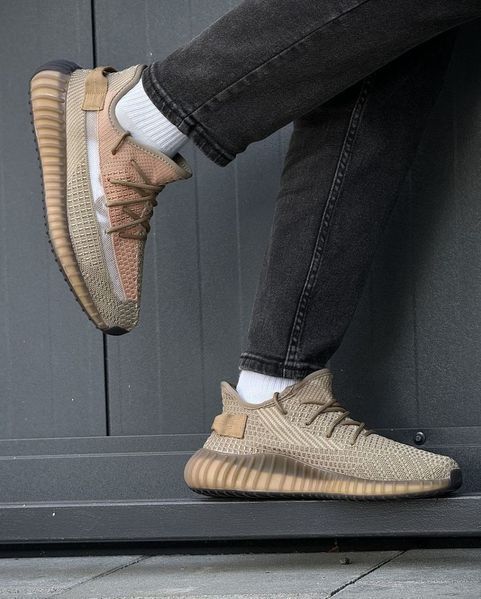 Кросівки чоловічі Yeezy Boost 350 izi-04 фото