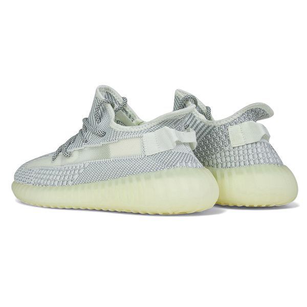 Кросівки чоловічі Yeezy Boost 350 izi-05 фото