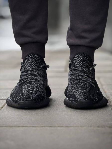 Кросівки чоловічі Yeezy Boost 350 izi-06 фото